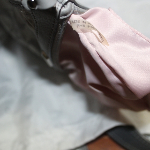 Coach Wristlet - Picture 14 of 14